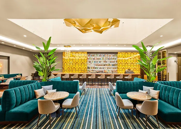 Otel Steigenberger Herrenhof 5*