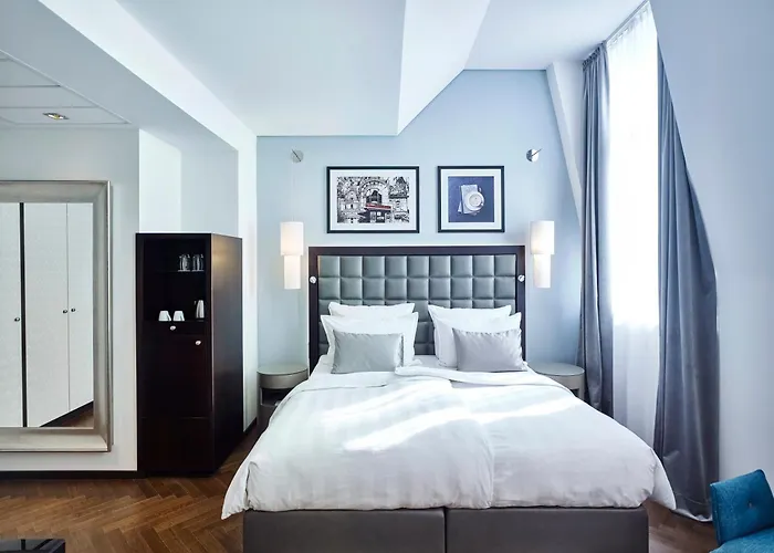 Steigenberger Herrenhof 5*