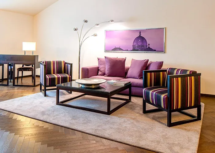 Otel Steigenberger Herrenhof 5*
