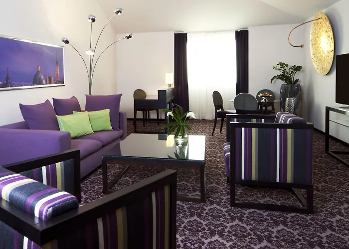 Otel Steigenberger Herrenhof 5*
