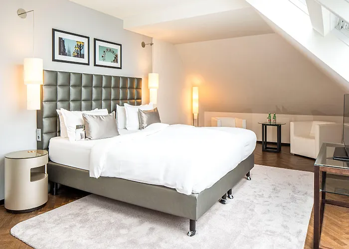 Steigenberger Herrenhof Otel 5*
