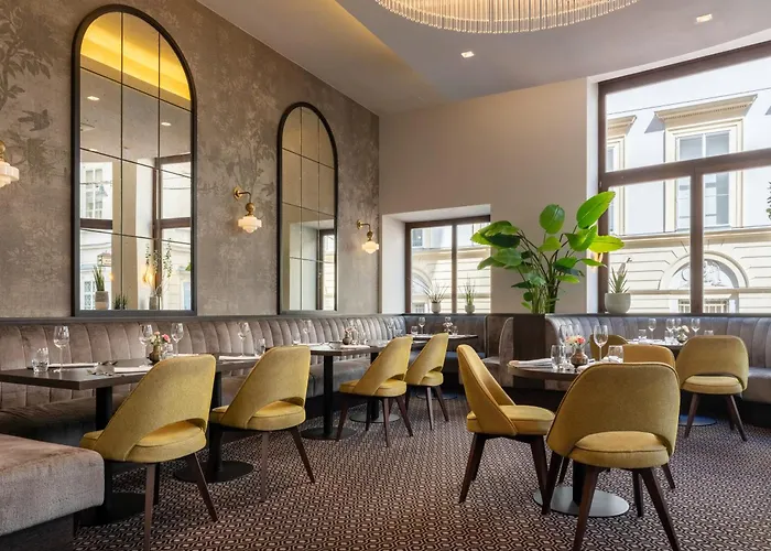 Szálloda Steigenberger Herrenhof 5*